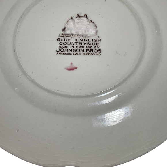Set of 4 Johnson Bros Olde English Countryside 6 1/8” Plates Scalloped Edge - Picture 9 of 11